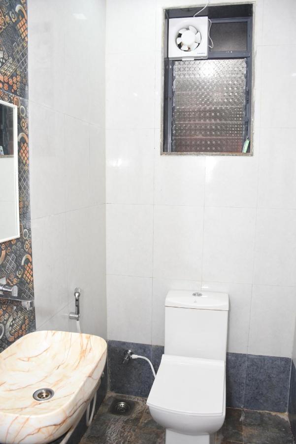 Amee'S Retreat Hotel Diveagar Exterior photo