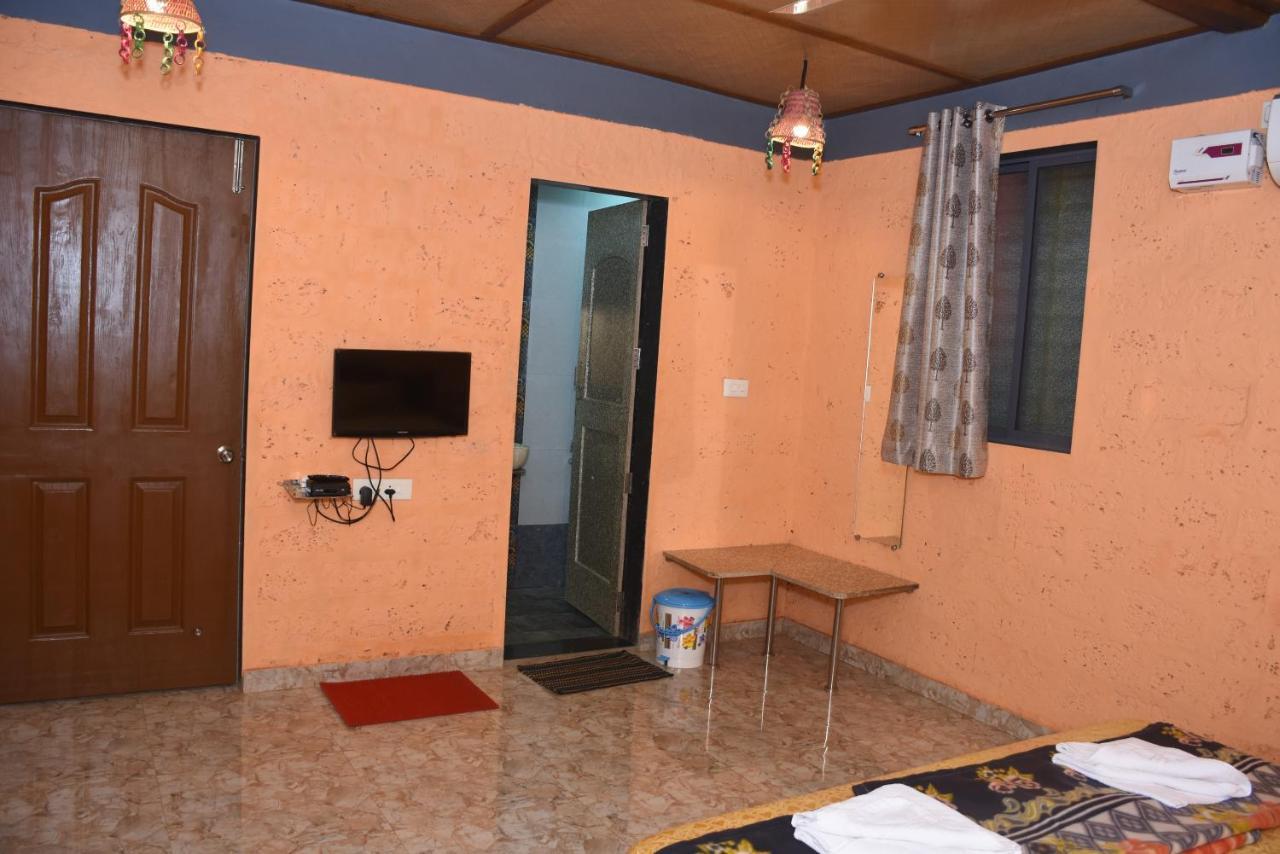 Amee'S Retreat Hotel Diveagar Exterior photo