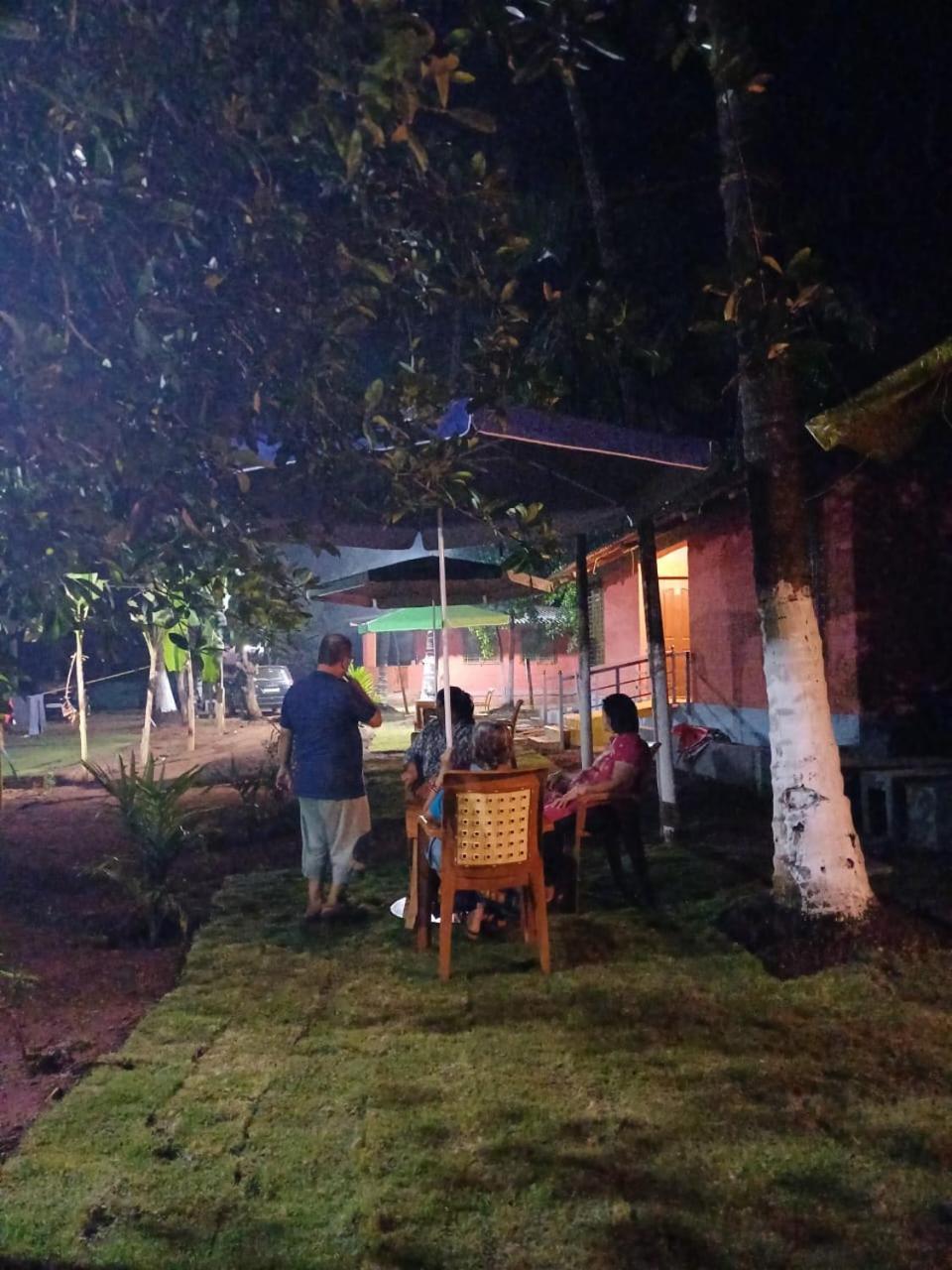 Amee'S Retreat Hotel Diveagar Exterior photo